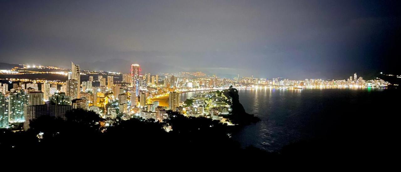 Traveler'S Beach Apartment With Sea View, Free Coffee & Parking Benidorm Exterior foto